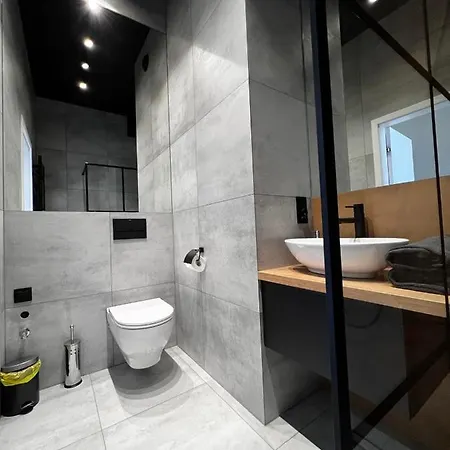 - Plac Jana Pawla Ii Centrum Апартаменты *