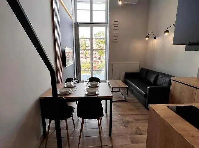 - Plac Jana Pawla Ii Centrum Apartment Breslau