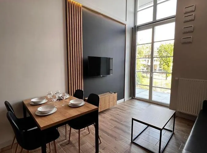 - Plac Jana Pawla Ii Centrum Apartment Breslau