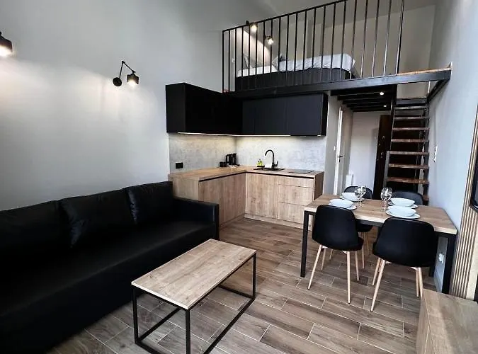 - Plac Jana Pawla Ii Centrum Apartment Breslau