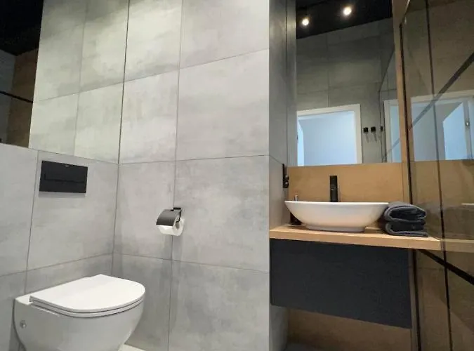 - Plac Jana Pawla Ii Centrum Apartment Breslau